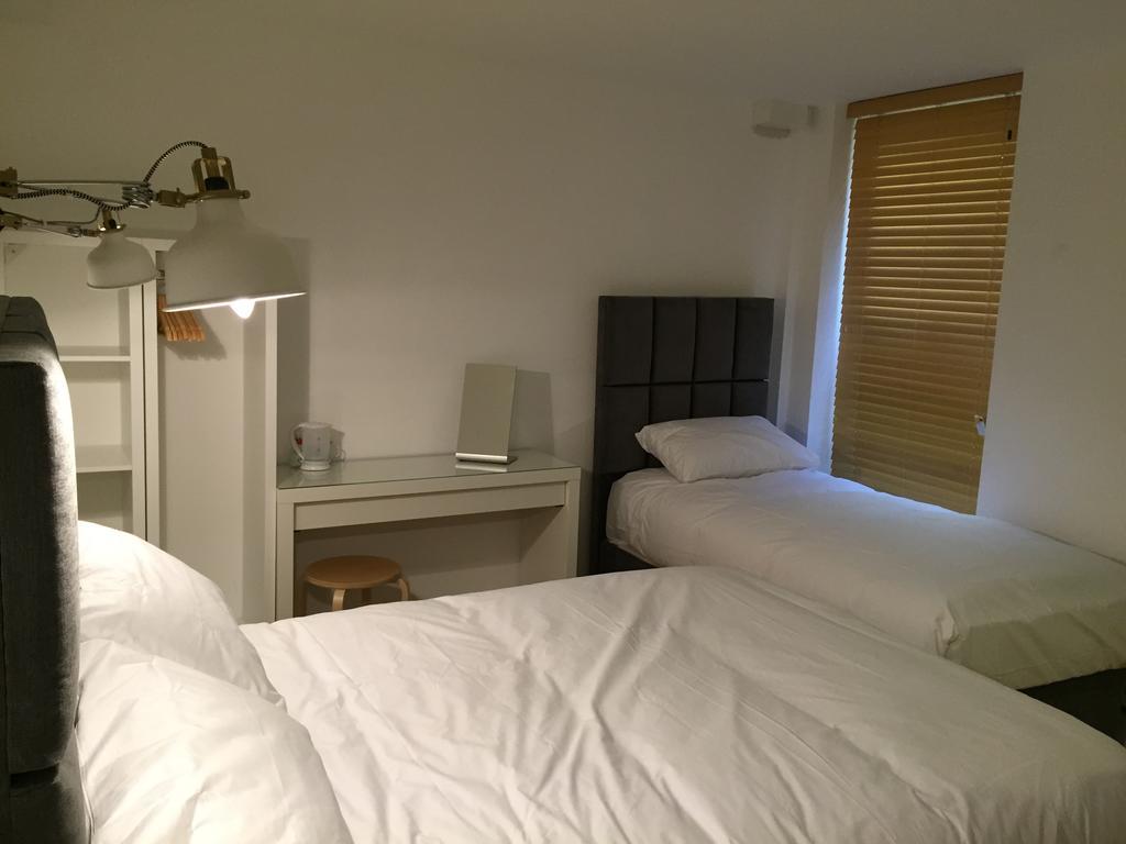 Bunk Boutique Hostel גלוואיי חדר תמונה