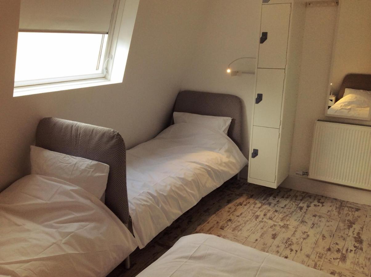 Bunk Boutique Hostel גלוואיי חדר תמונה